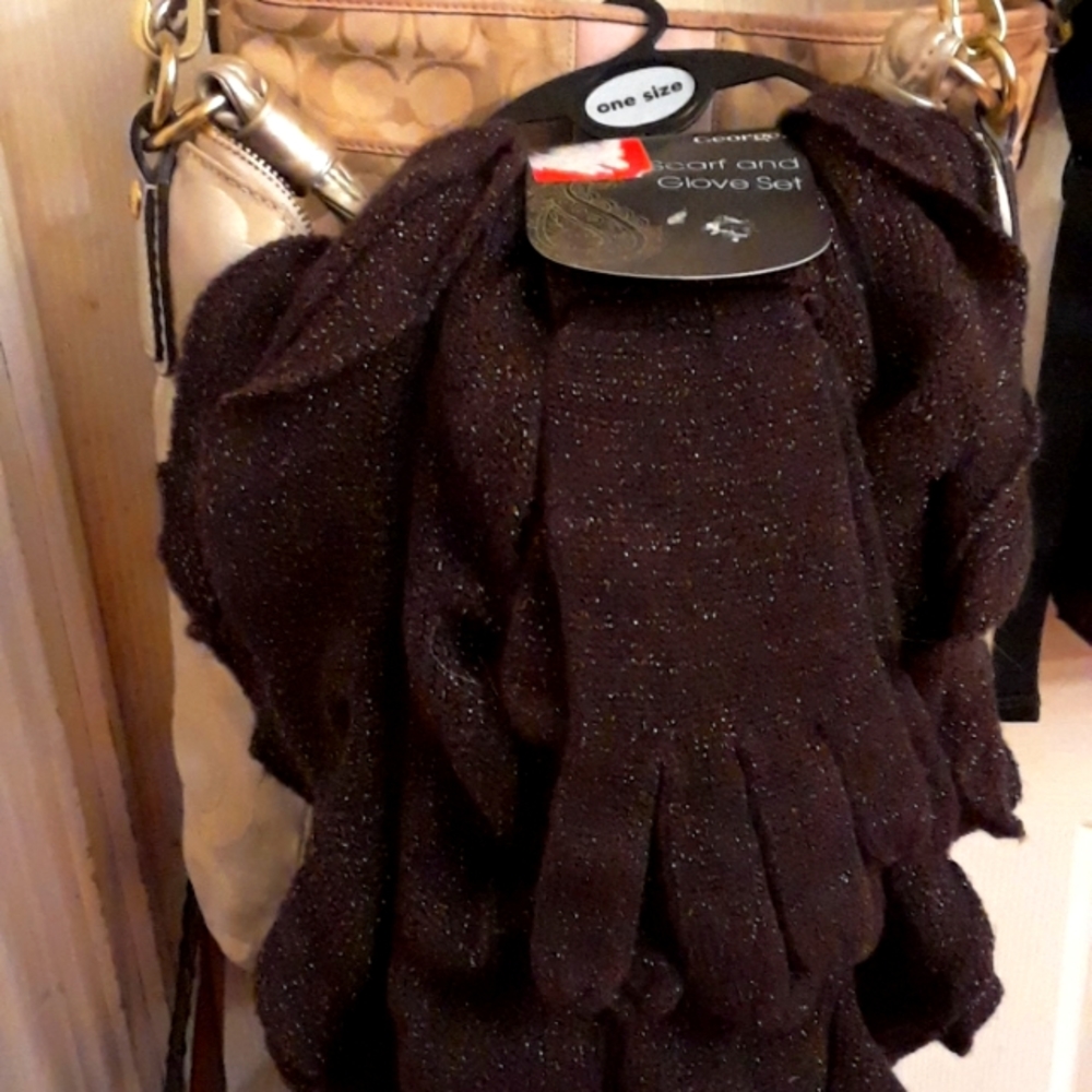 British fashion scarf and gloves glitter brown  Mob Core Bling New never worn